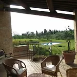 Podere Fornaci Фермерский дом *