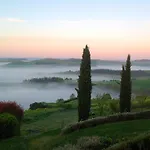 Podere Fornaci Фермерский дом *