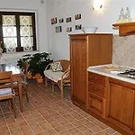 Podere Fornaci Фермерский дом *