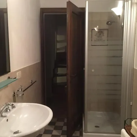 Podere Fornaci مزرعة للإقامة