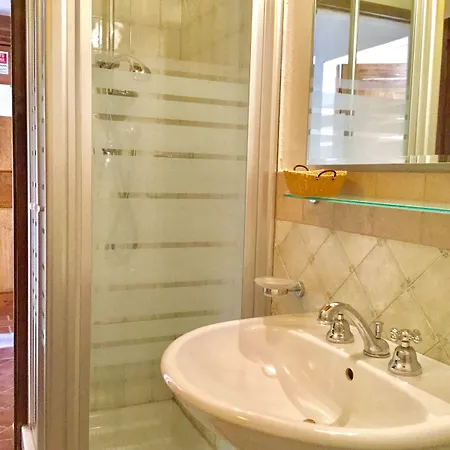 مزرعة للإقامة Podere Fornaci أسكيانو