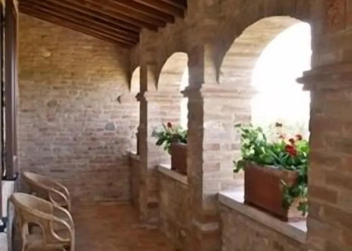 农家乐 弗纳奇农家乐 *